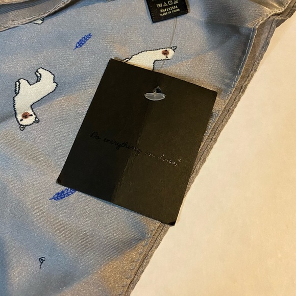 NWT Silk LLAMA 🦙 scarf - Picture 3 of 5